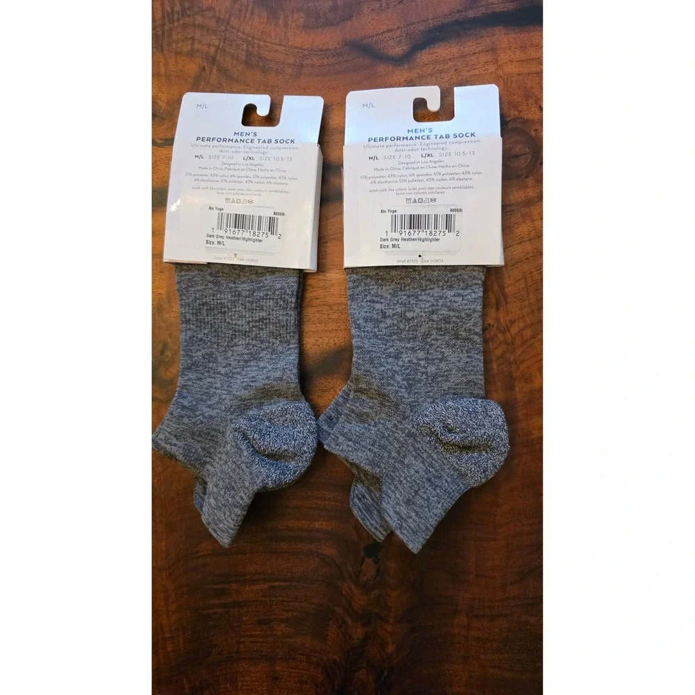 Alo Yoga Mens Performance Tab Socks 2 Pairs Low Show Atheleisure Athletic